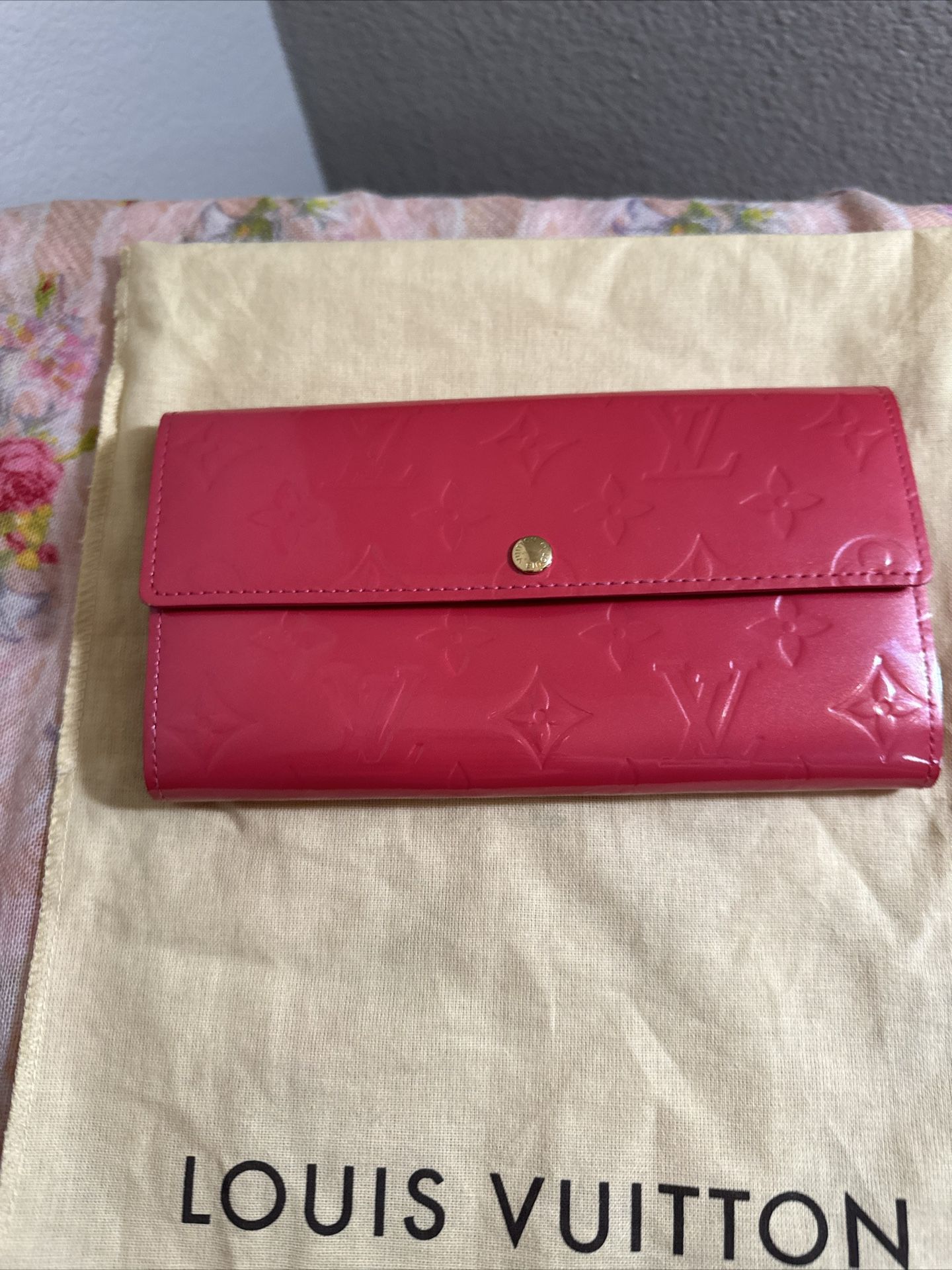 Authentic Louis Vuitton VernisRaspberry Pink Long Wallet