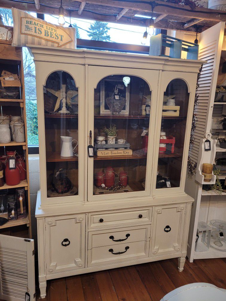 Refinished Hutch / Display Cabinet