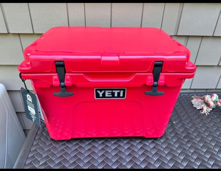 Yeti Tundra 35 Red Cooler