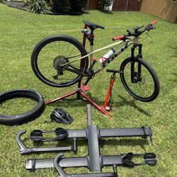 Trek Rosco 9 (Like New) 