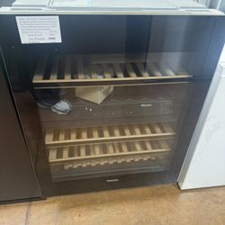 Miele 24” wine cooler