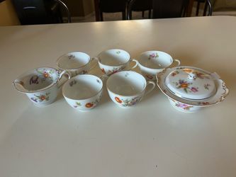 Tea cups