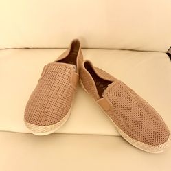 Esprit Nadine suede-look sneakers with raffia and rubber soles in nude color