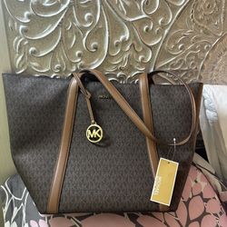 NWT Michael Kors Jet Set Travel Tote Brown Monogram $228Retail 