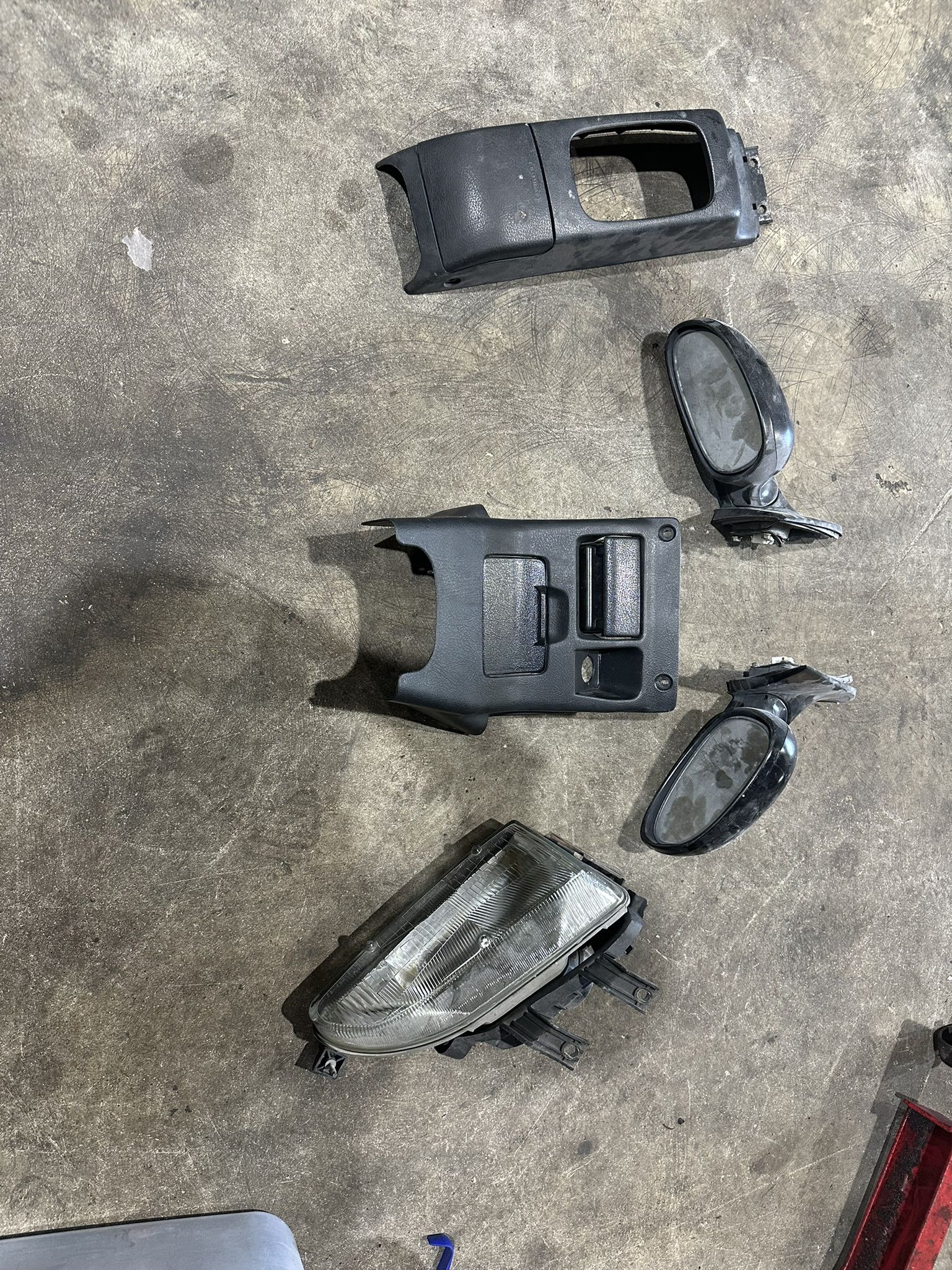 Honda Civic Eg Headlight And Interior Parts