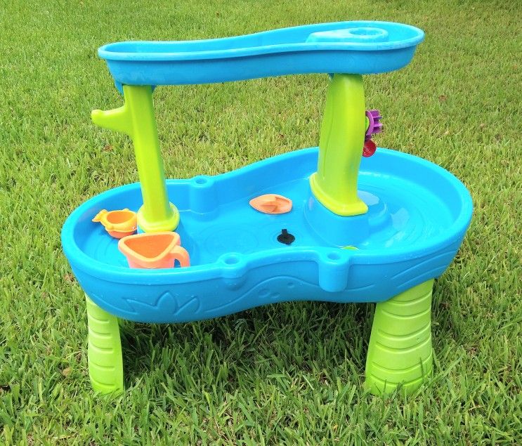 Step2 Rain Showers Splash Pond Water Table