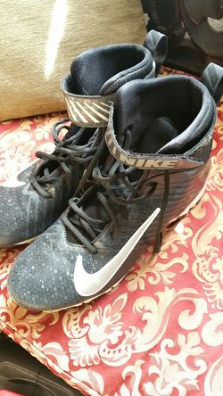 Nike Strike Cleats 8.5 Men's