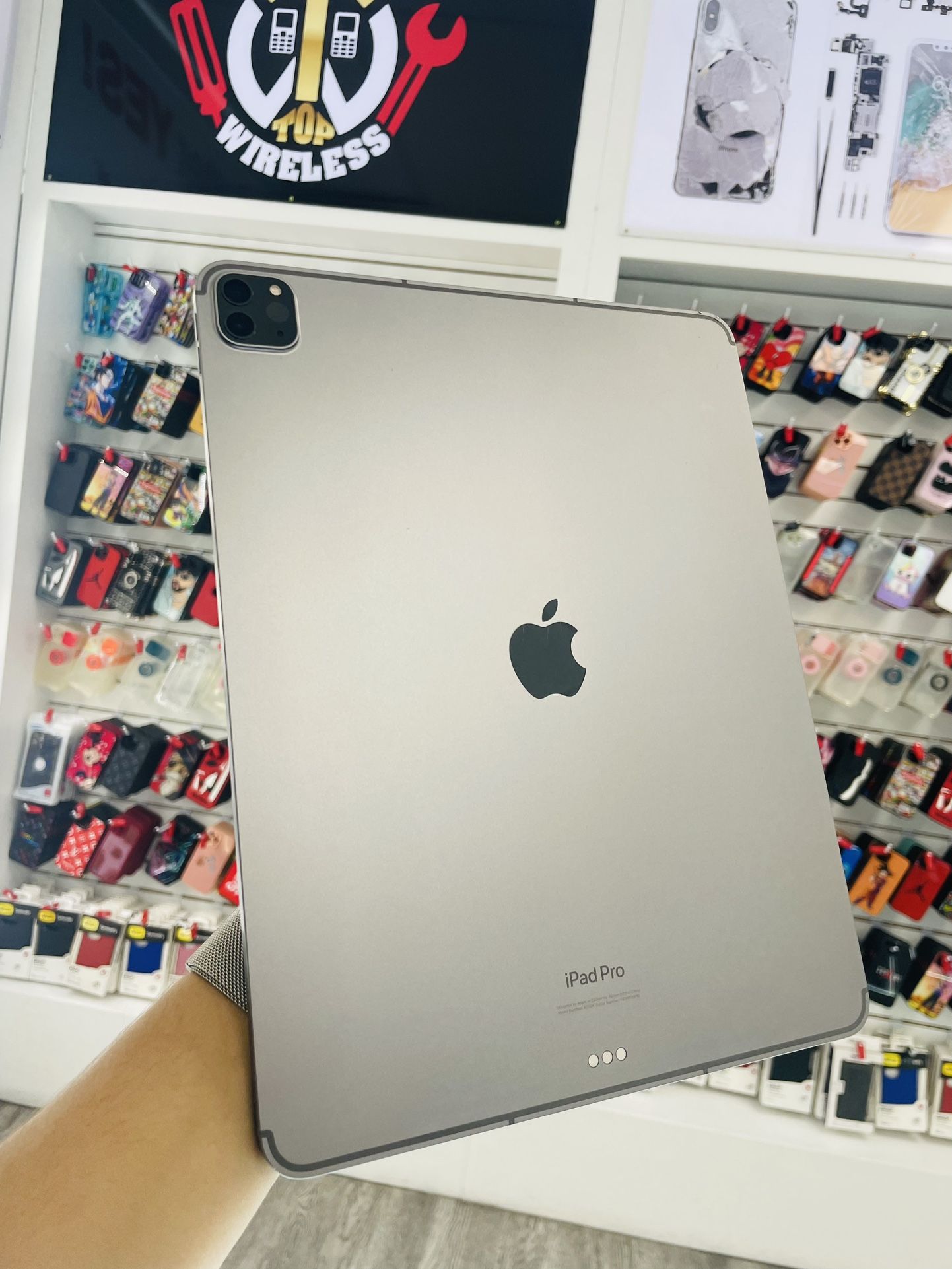 iPad Pro 12.9 Inch 6th Gen 128gb LTE