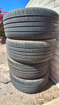 225/45R17 91W Kumho Solus Majesty
