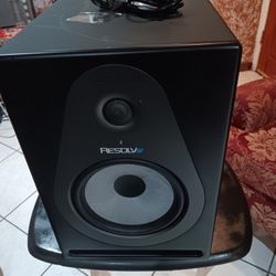 SAMSON RESOLV5E  8. WITH CABLE. STUDIO MONITOR.  IT IS ONLY ONE.  SINGLE MONITOR