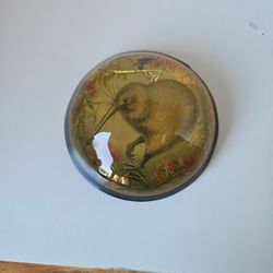Kiwi Paperweight 