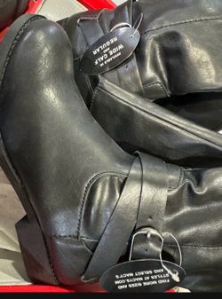 Women Brand New Boots