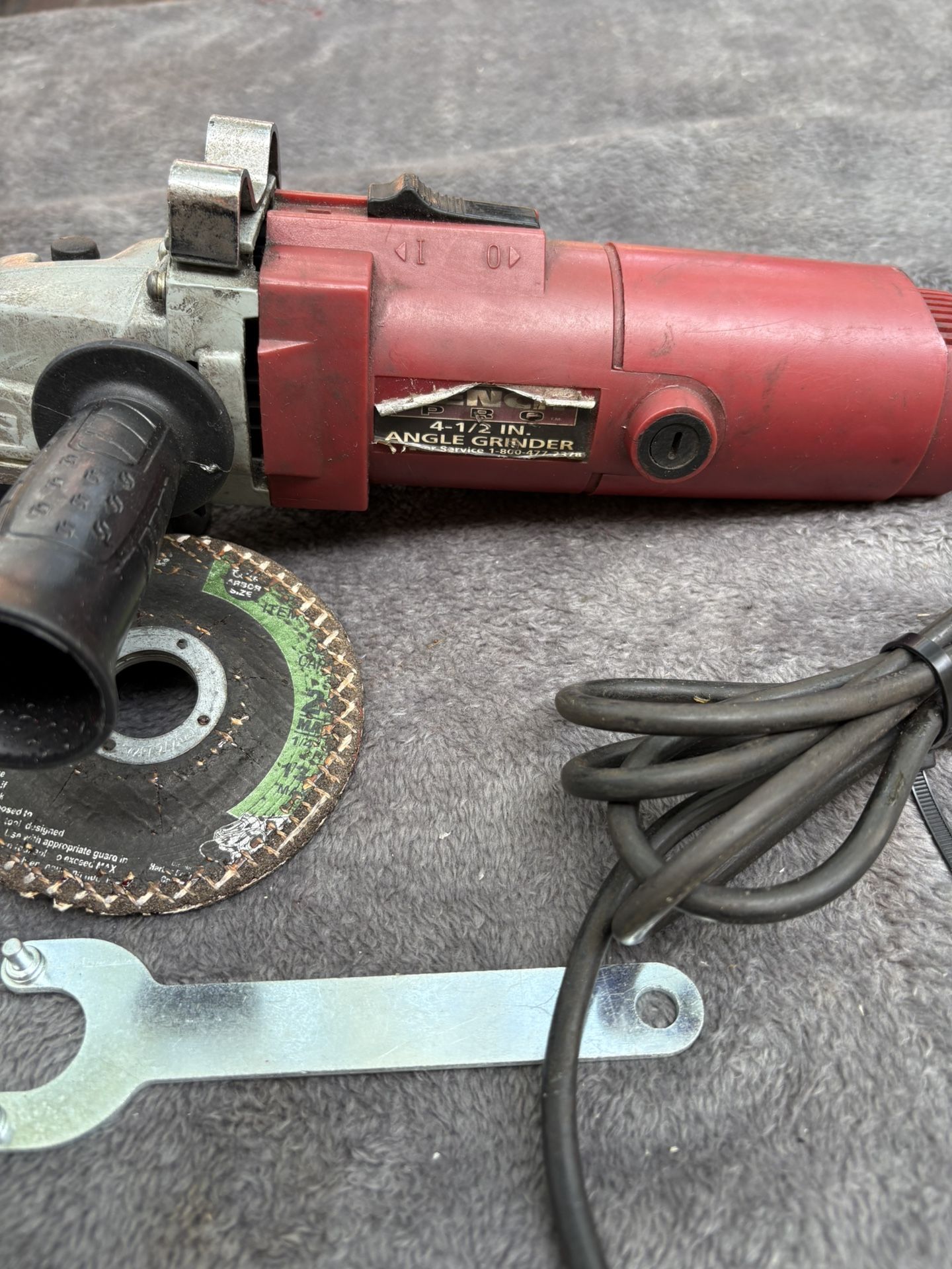 Bench Pro 4 1/2” Angle Grinder Kit-Clean-Bld Guard, Handle, Wrench, Cutting Disc, 8’ Cord