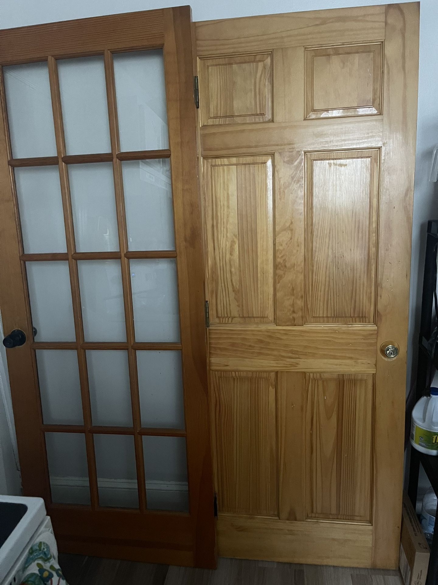I have two doors one solid one glass. The solid is 79 x 31 1/2 and the glass one is 80 x 31 1/2 almost brand new and a 55 gallon of fish tank.