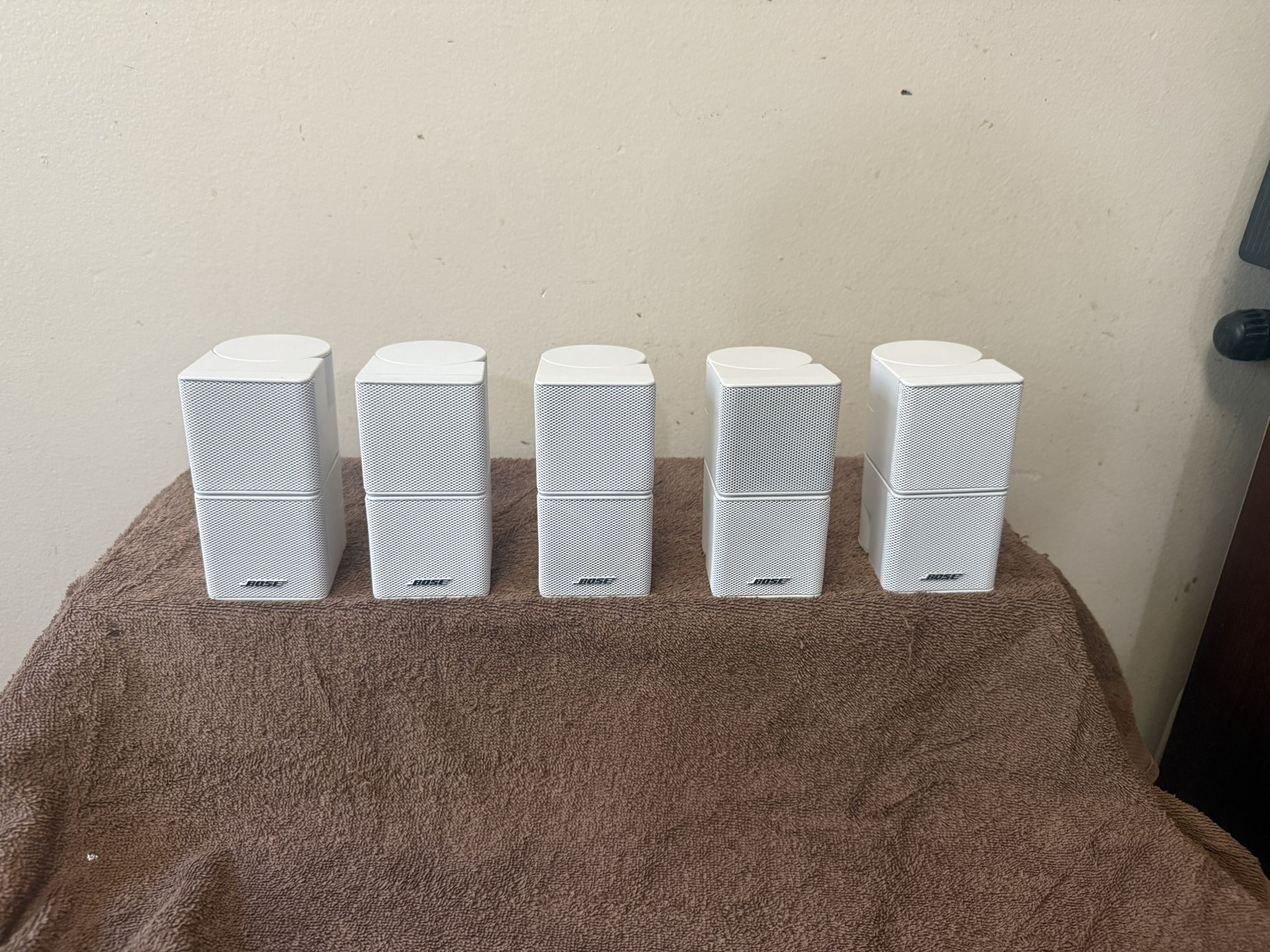 5 Bose Jewel Cube Speakers with Bare Wire Adapter
