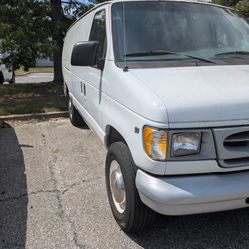 2000 Ford E-250