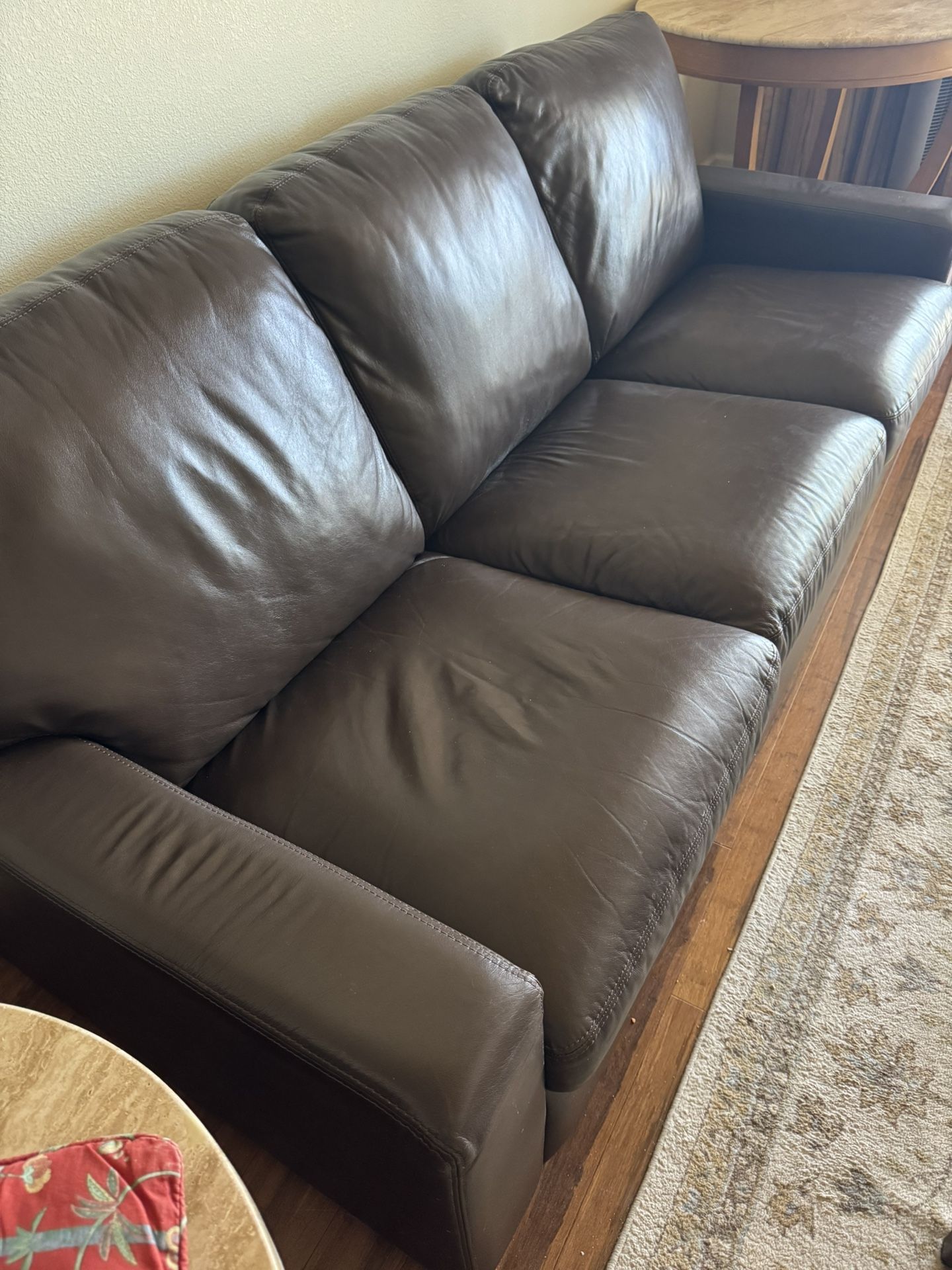 Pull Out Leather Couch