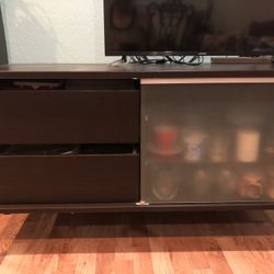  TV Stand W/storage