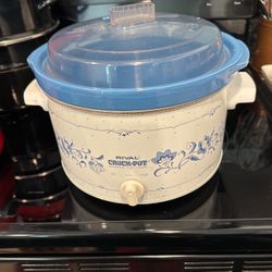 Mint VTG RIVAL CROCK POT