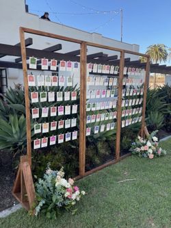 Seating Chart Display | 3 Panel Wedding Escort Card Stand