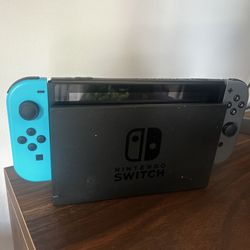 Nintendo Switch - used (Great working Condition)