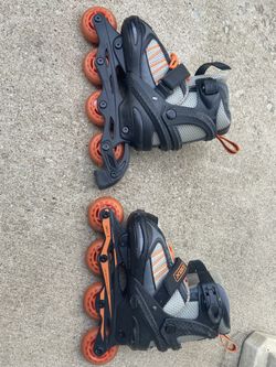 Roller Blades (Adjustable Size 1-4 Kid Size) 