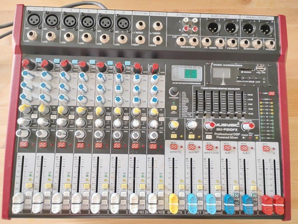 Powered Mixer 