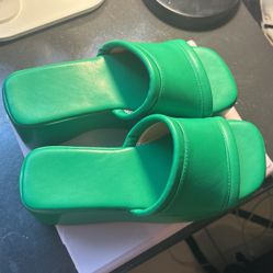 Heel Clogs