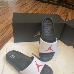 JORDAN MEN'S Size 11 BLACK WHITE SLIDES SANDALS 