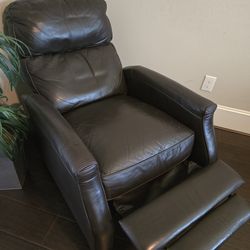 Authentic Leather Recliner (Brown)