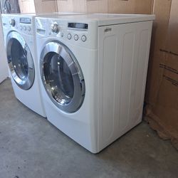 LG Electric Washer And Dryer 