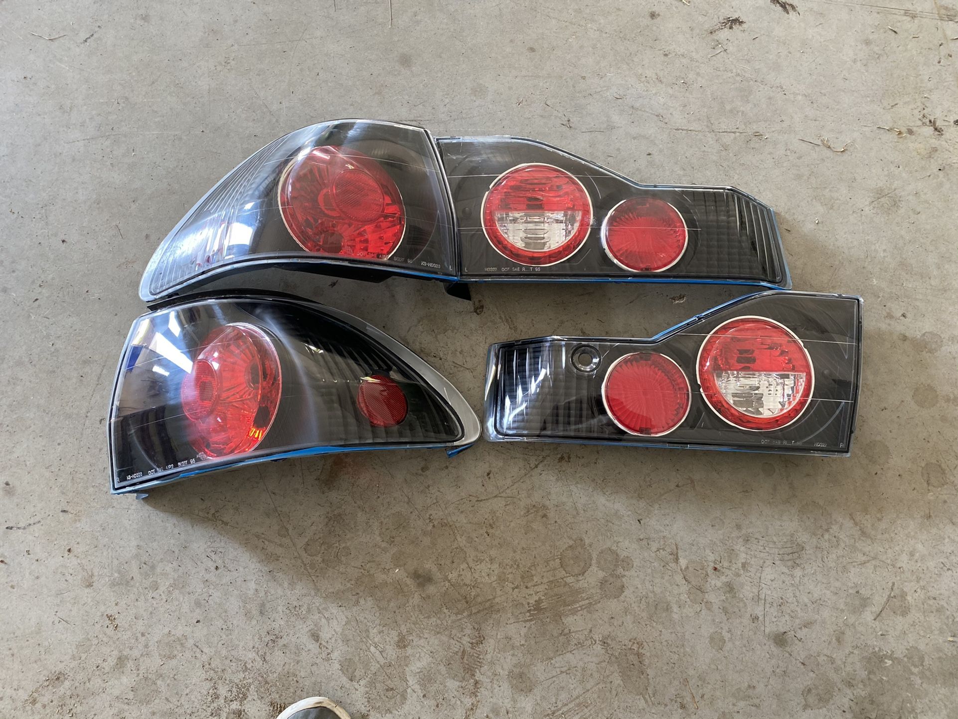 Honda Accord Tail Lights 98/2002 Sedan Lx