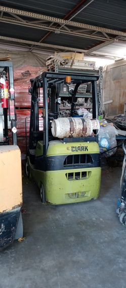 Clark forklift