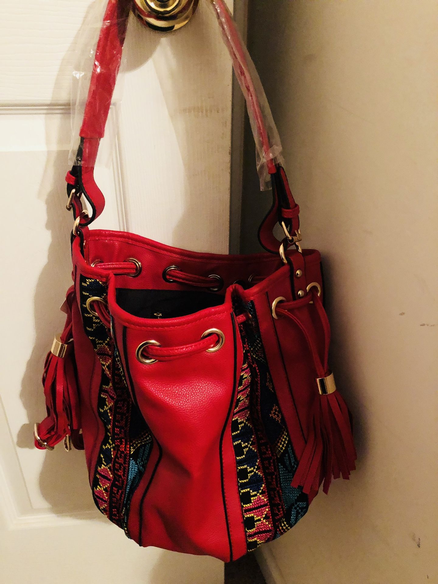 New African Medium Shoulder Bag