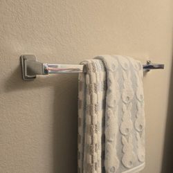 Chrome Toilet Paper Holders, Towel Rings, And Towel Bars 