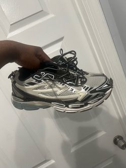 Off whites shoes