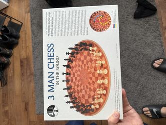 3 Man Chess Game