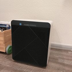 air purifier (SAMSUNG) 
