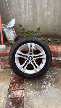 BMW Alloy Wheel with Tire