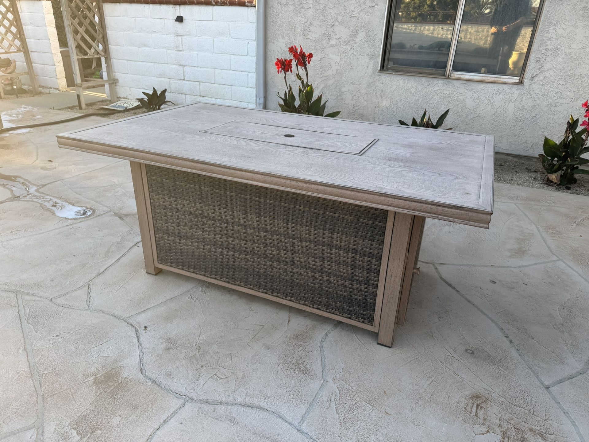 Outdoor Patio Table Fire Pit (mid-Height Not Table Height) 