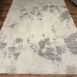 Rug !!! 5 X 7 