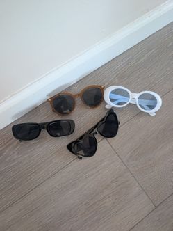 Bundle of 4 Pairs of Fashion Sunglasses