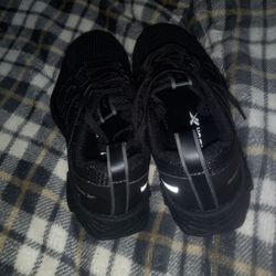 Reebok Tennis Shoe Size 7 