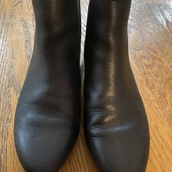 WOMENS SHOES