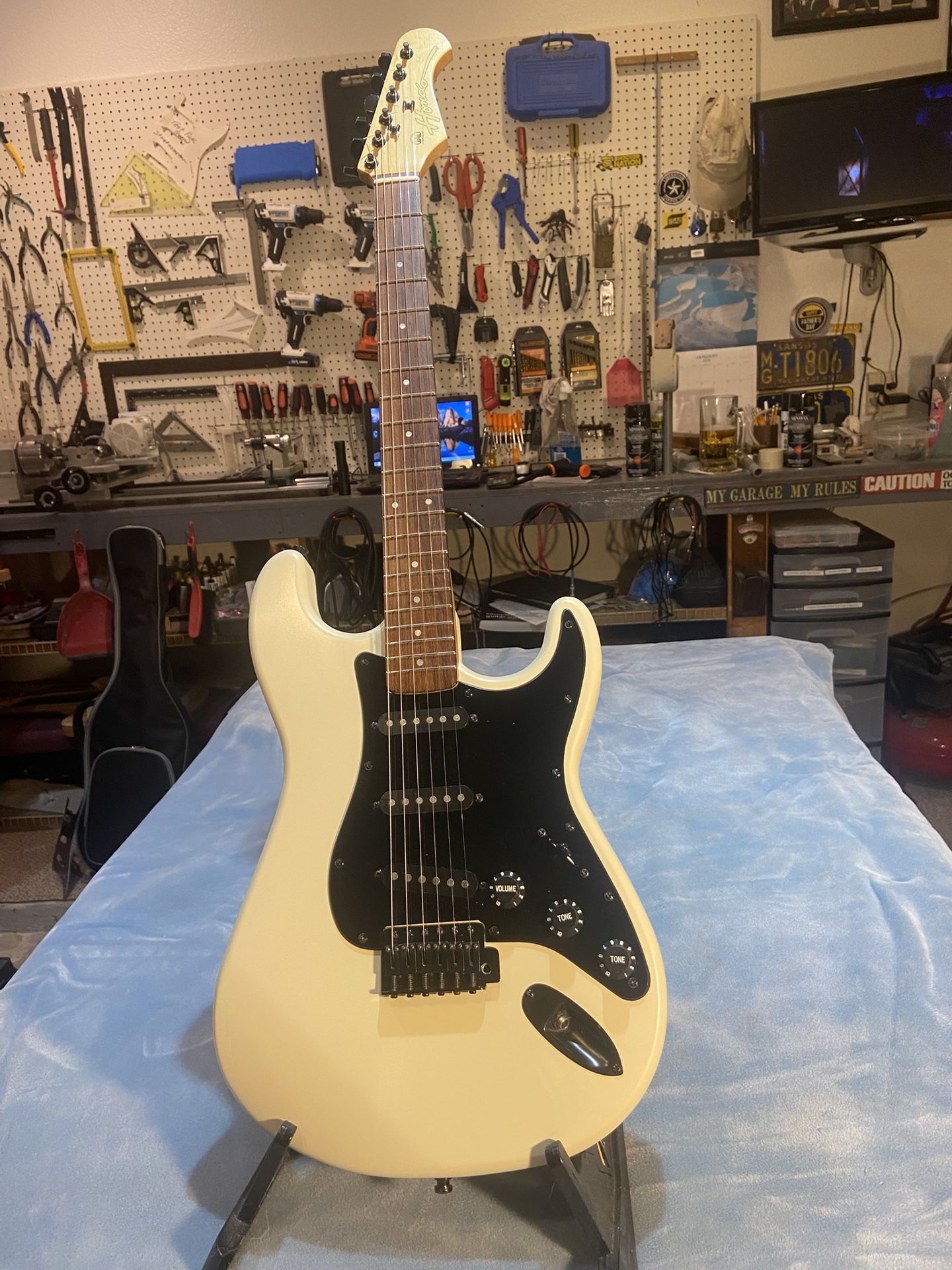 Vintage Hondo Stratocaster Guitar 1982 Model H-760