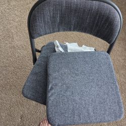 Chair With 2 Seat Cushions
