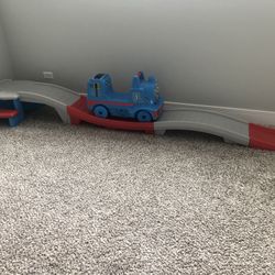 THOMAS TRAIN WITH TRACK SLIDE