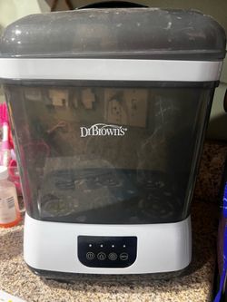 Sterilizer and dryer for baby bottles