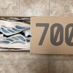 Adidas - Yeezy 700 V3 'Kyanite'