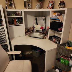 Corner Desk and chair
